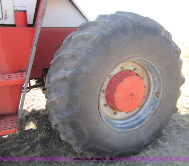 image for item B3006 1980 Case 4690 tractor