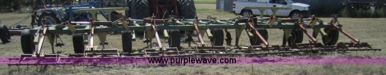 image for item B3007 1980 Noble 7x5 under cutter