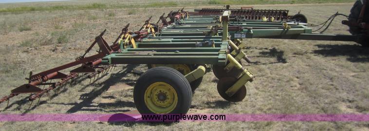 image for item B3007 1980 Noble 7x5 under cutter