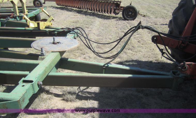 image for item B3007 1980 Noble 7x5 under cutter