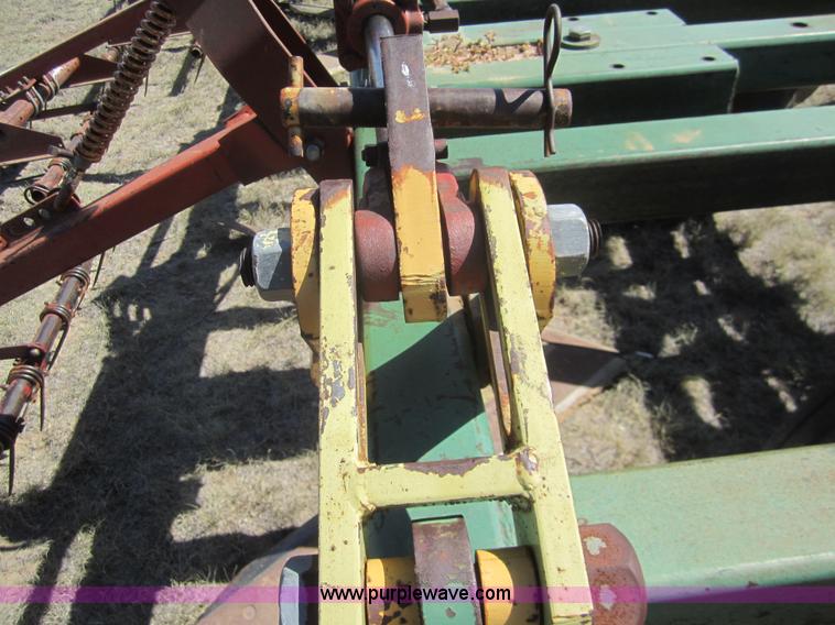 image for item B3007 1980 Noble 7x5 under cutter