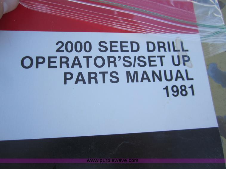 image for item B3008 1980 Noble 2000 30' hoe drill