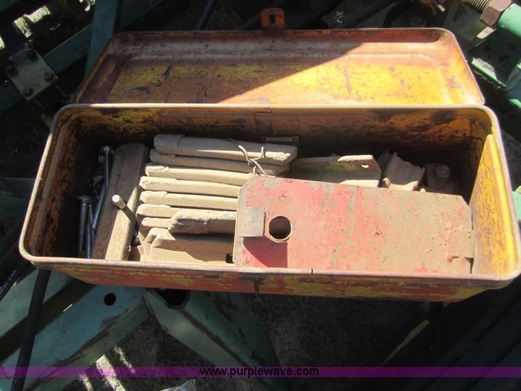 image for item B3008 1980 Noble 2000 30' hoe drill