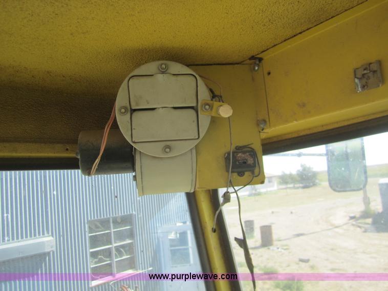 image for item B3012 1968 John Deere 95 combine with header