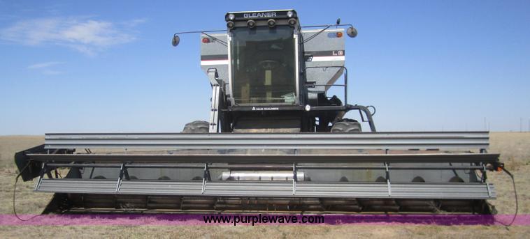 image for item B3017 1983 Gleaner L3 combine with header