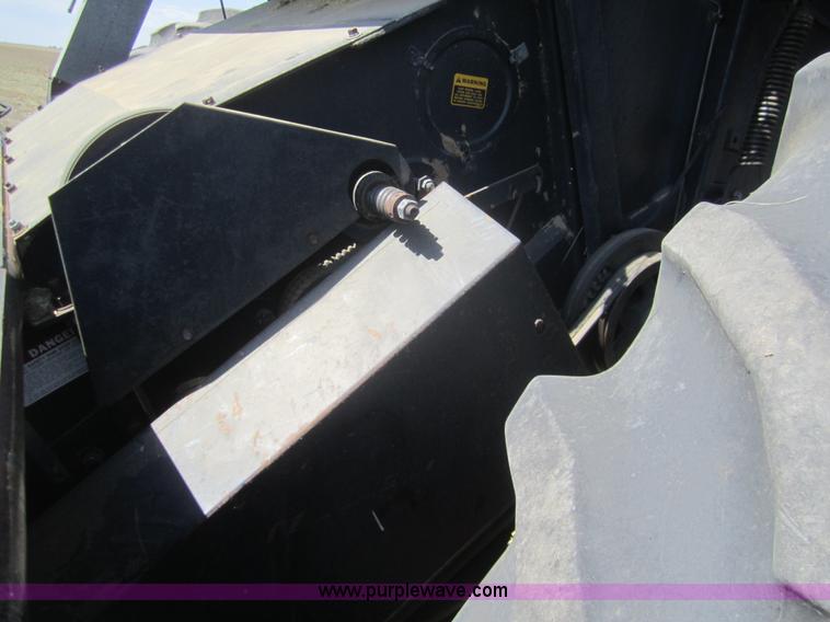 image for item B3017 1983 Gleaner L3 combine with header