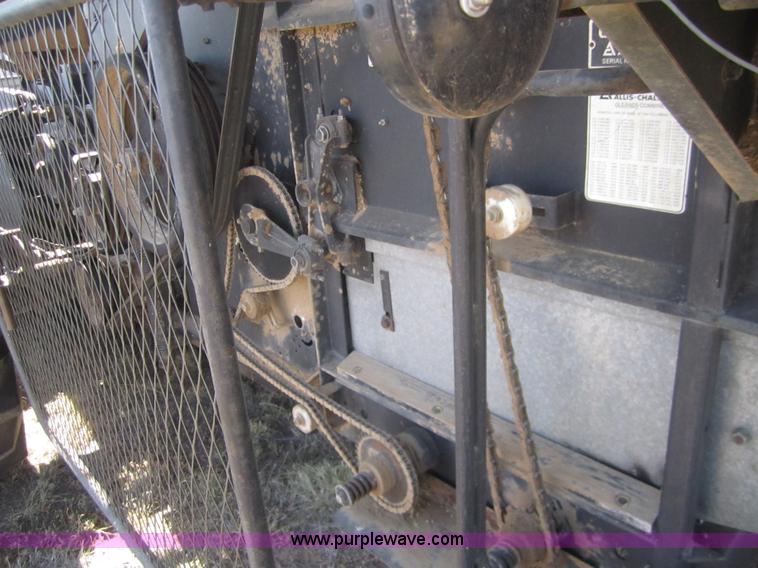 image for item B3017 1983 Gleaner L3 combine with header