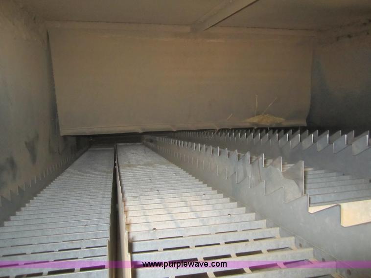 image for item B3017 1983 Gleaner L3 combine with header