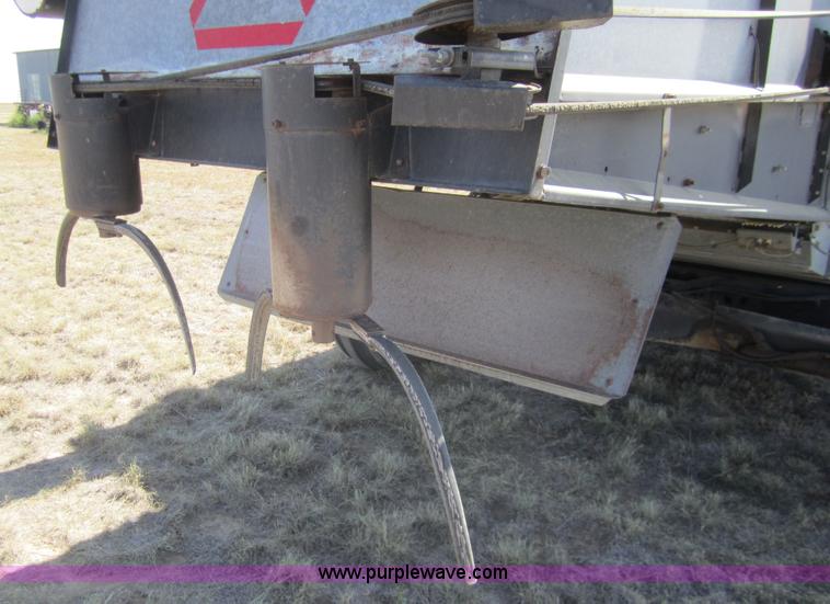 image for item B3017 1983 Gleaner L3 combine with header