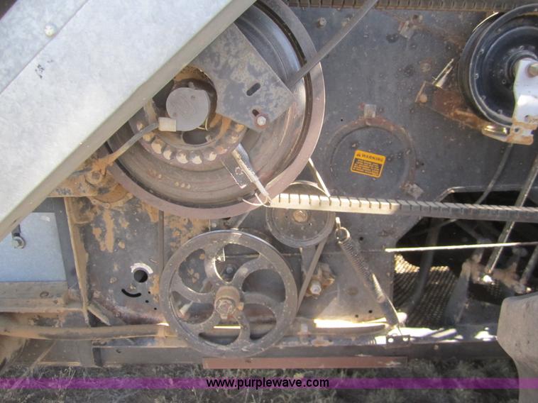 image for item B3017 1983 Gleaner L3 combine with header