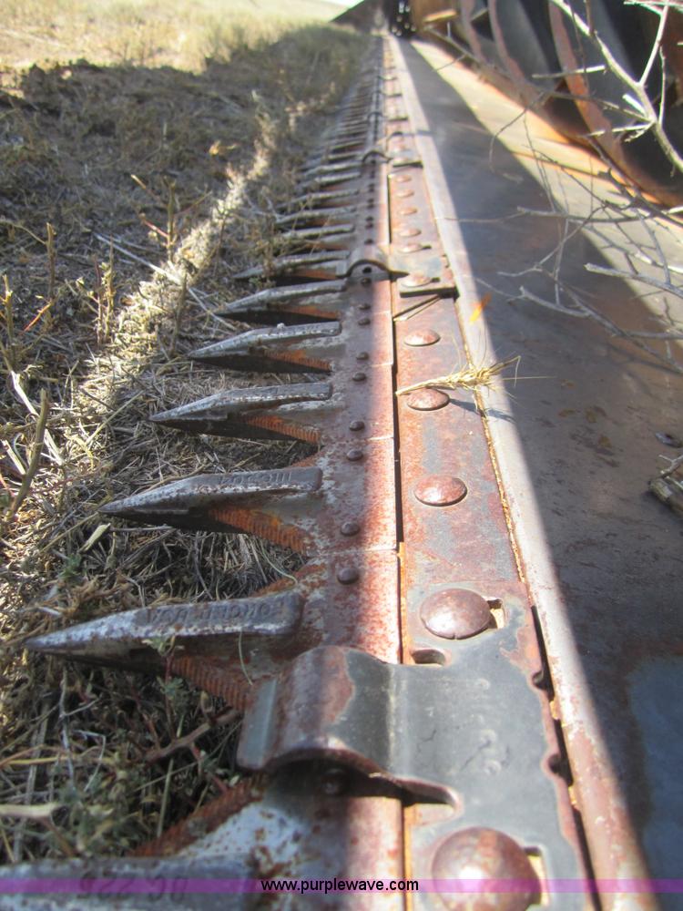 image for item B3017 1983 Gleaner L3 combine with header