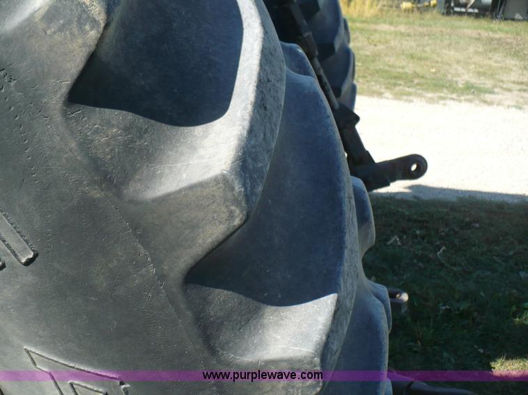 image for item B6008 1978 Allis Chalmers 7020 tractor