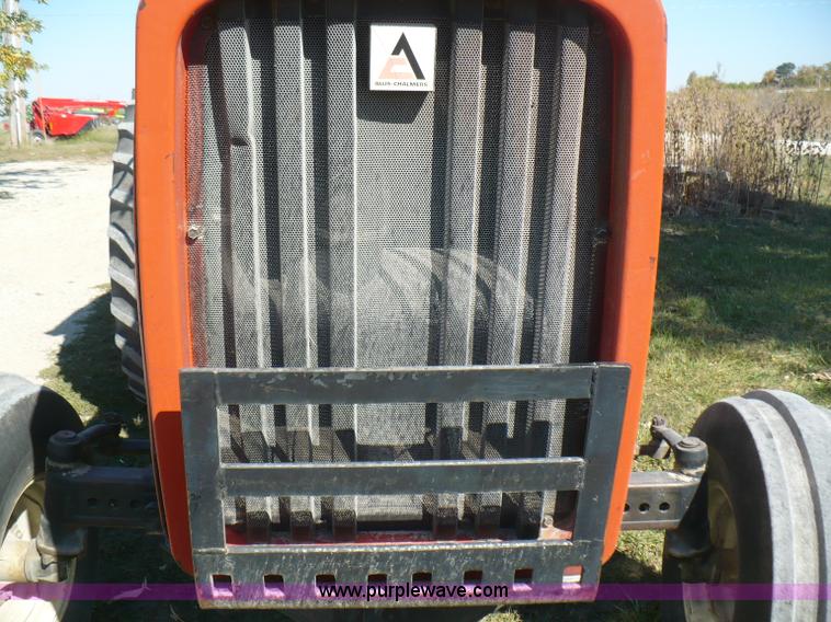 image for item B6008 1978 Allis Chalmers 7020 tractor