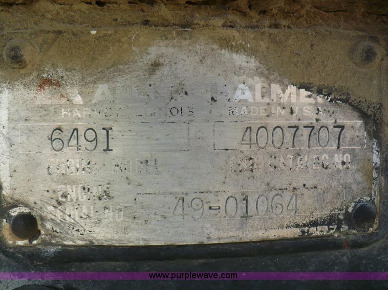 image for item B6008 1978 Allis Chalmers 7020 tractor