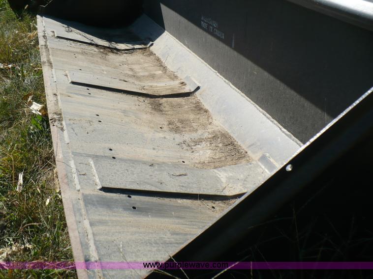 image for item B6010 Buhler 2795HD tractor loader