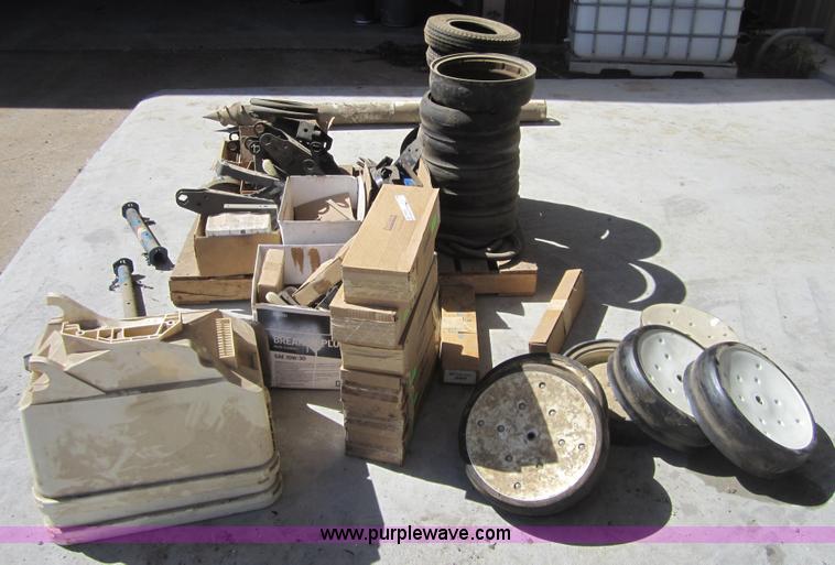 image for item B9022 Assorted Kinze planter parts