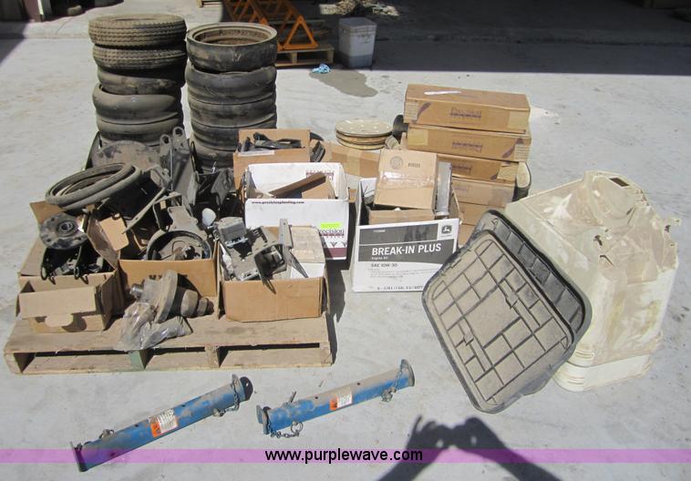 image for item B9022 Assorted Kinze planter parts