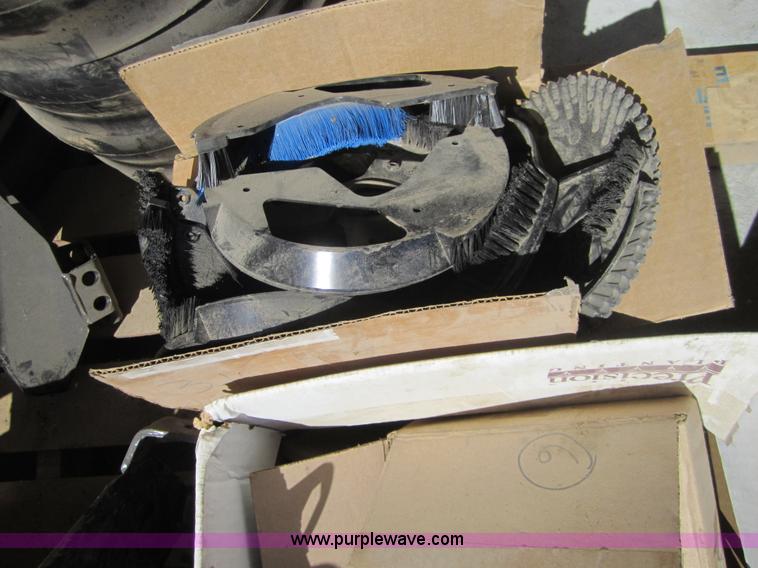 image for item B9022 Assorted Kinze planter parts