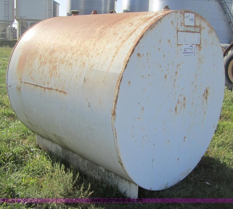 image for item C5022 1,000 gallon steel fuel tank