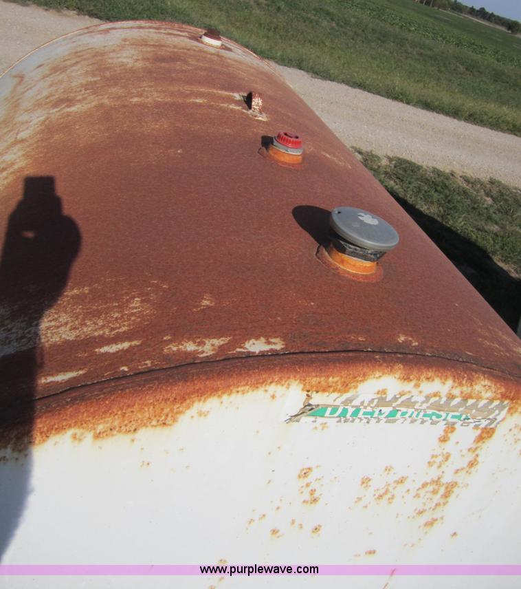 image for item C5022 1,000 gallon steel fuel tank