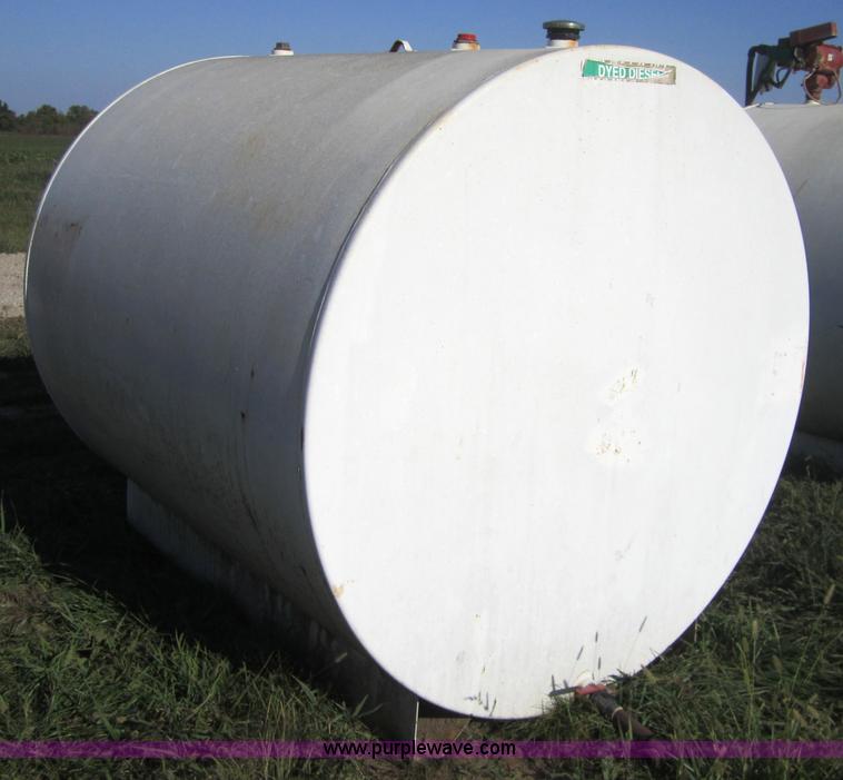 image for item C5023 1,000 gallon steel fuel tank