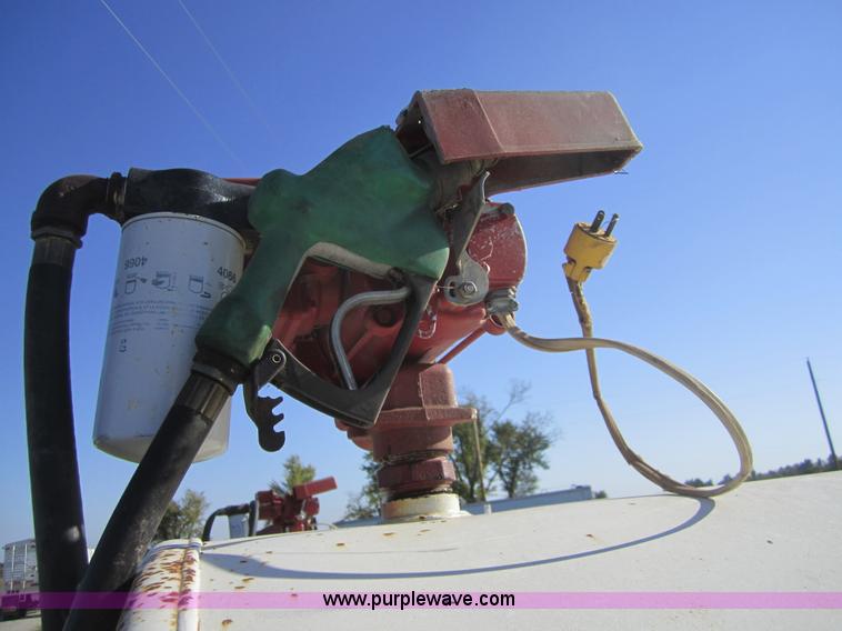 image for item C5024 1,000 gallon steel fuel tank