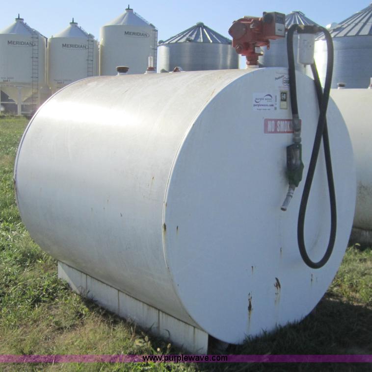 image for item C5025 1,000 gallon steel fuel tank