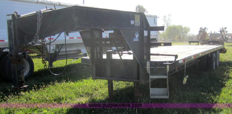 image for item C5029 1999 Texas Bragg 30' flatbed trailer