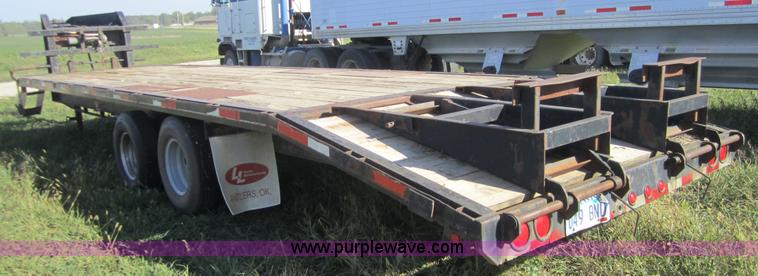 image for item C5029 1999 Texas Bragg 30' flatbed trailer