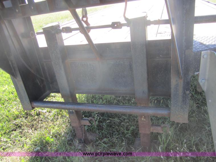 image for item C5029 1999 Texas Bragg 30' flatbed trailer