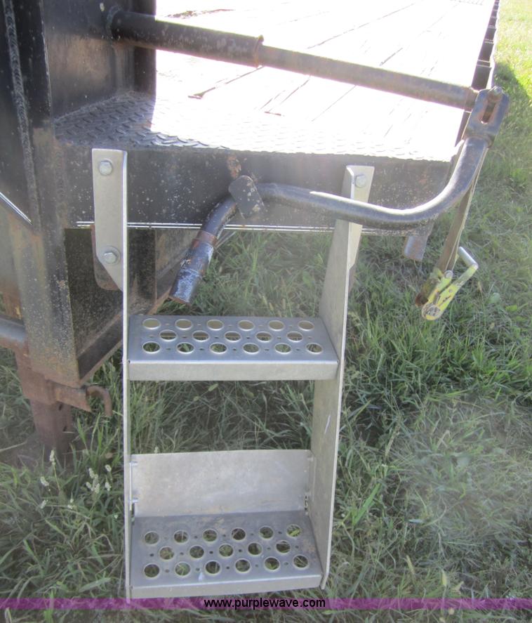 image for item C5029 1999 Texas Bragg 30' flatbed trailer