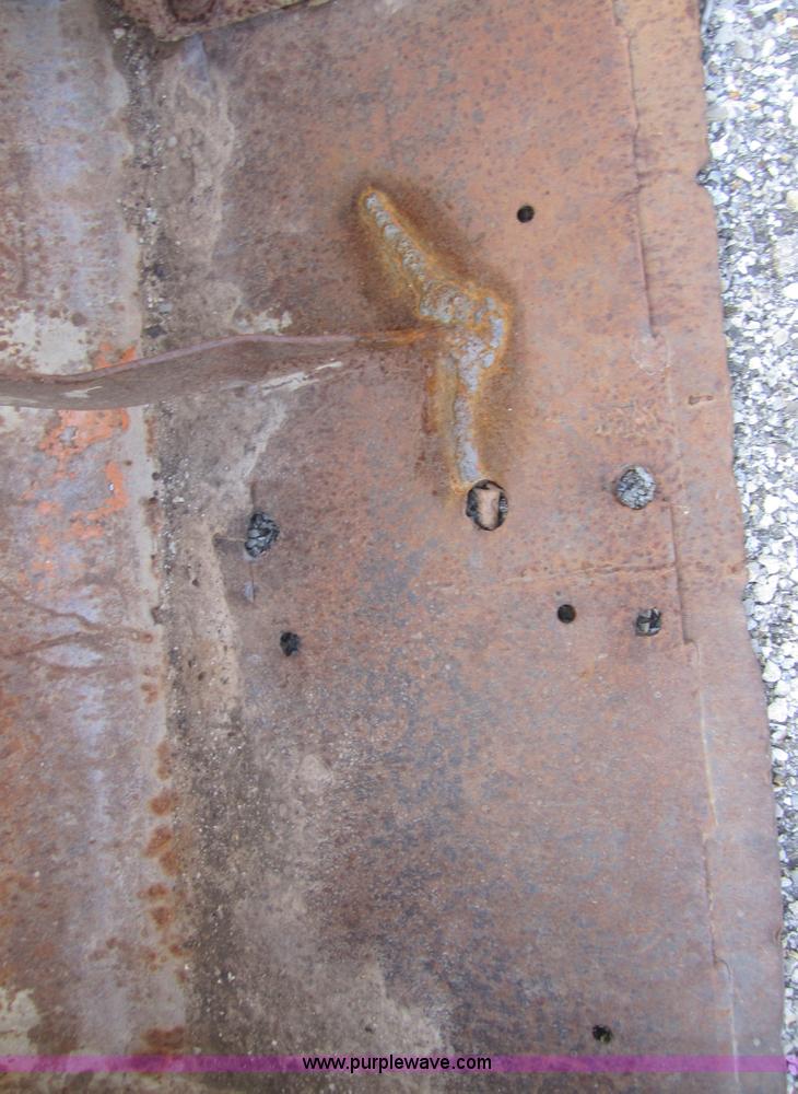 image for item C5066 Allis Chalmers I600 tractor