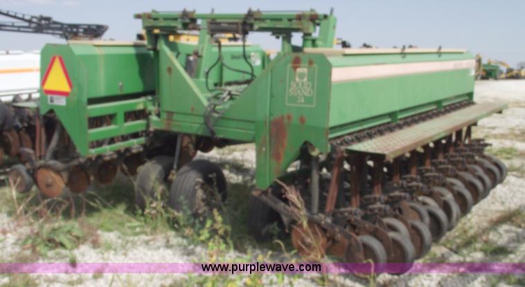 image for item C5655 Great Plains 2SF24 24' drill