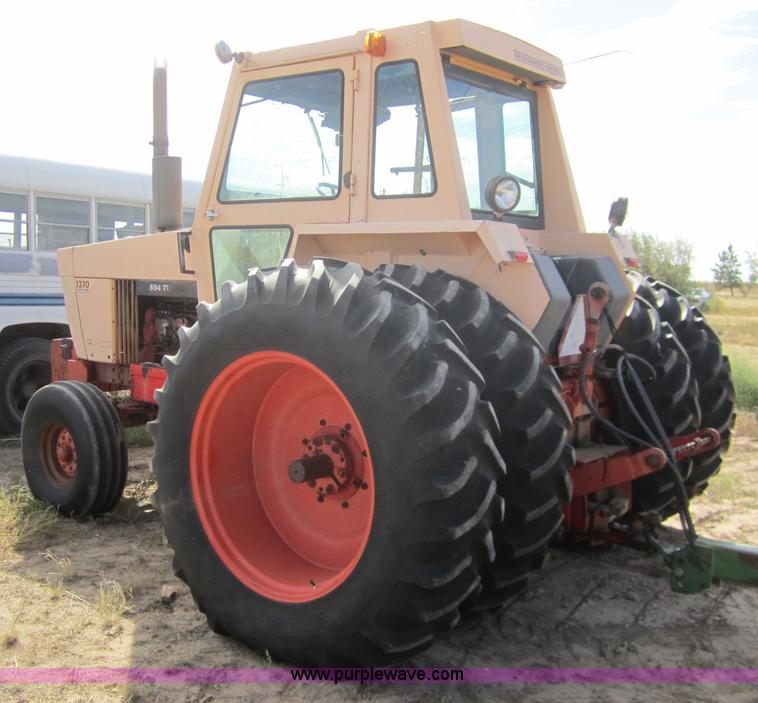 image for item C9858 1974 Case 1370 tractor