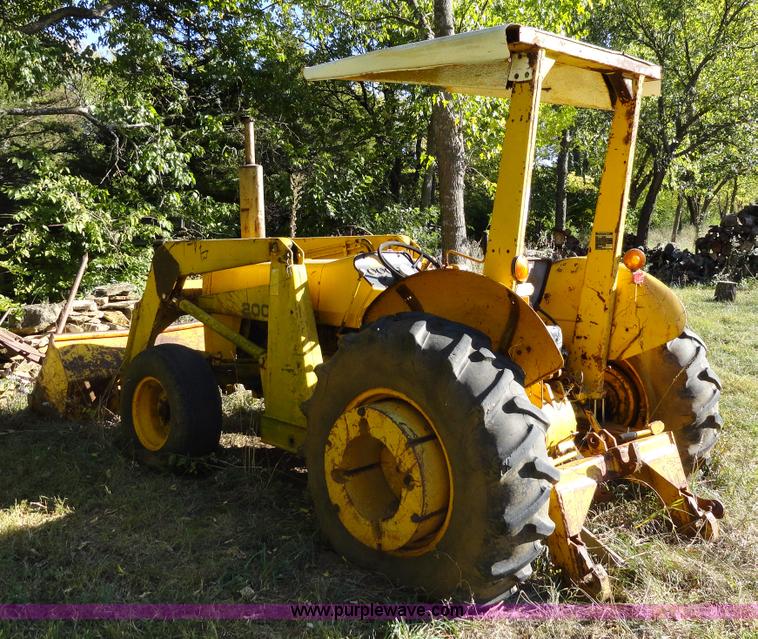 image for item F9370 Massey-Ferguson 20C tractor