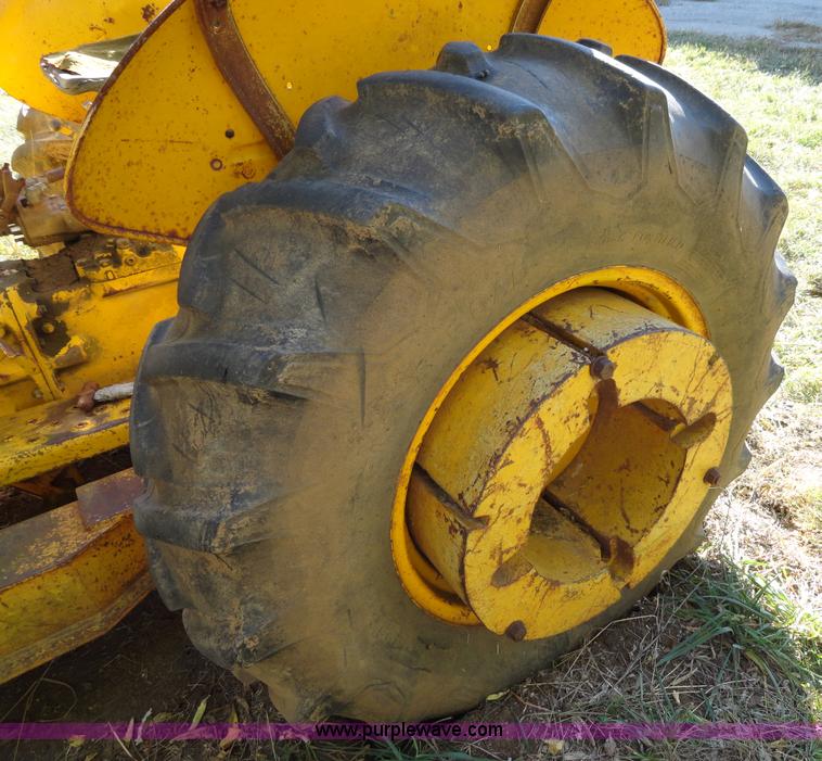 image for item F9370 Massey-Ferguson 20C tractor