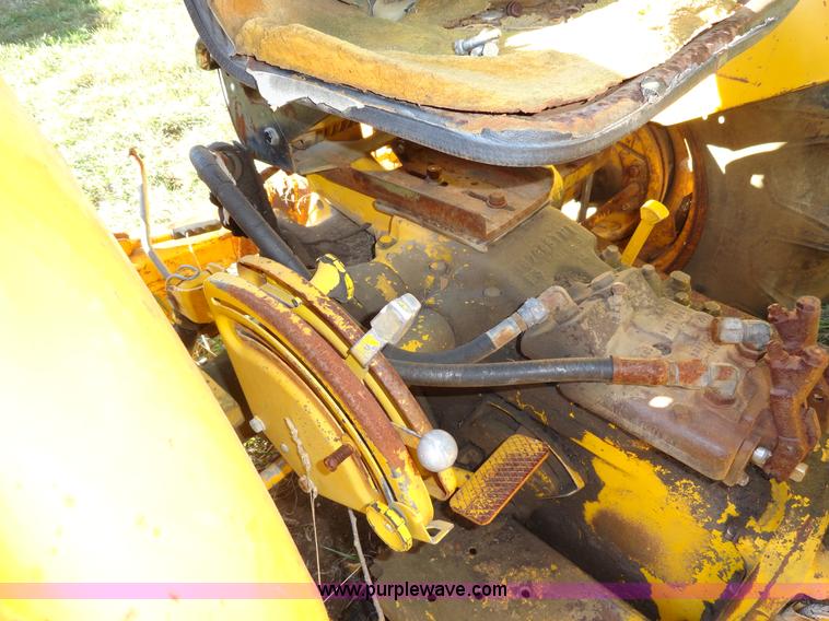 image for item F9370 Massey-Ferguson 20C tractor