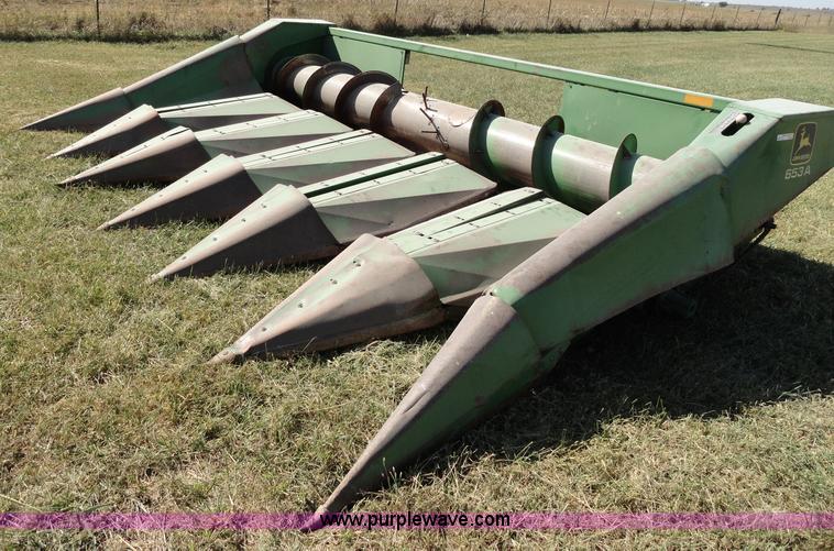 image for item F9388 John Deere 653A six row crop head