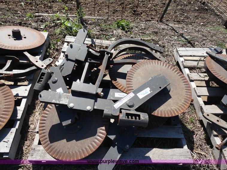 image for item F9390 (13) Blu-Jet anhydrous ammonia shanks and openers