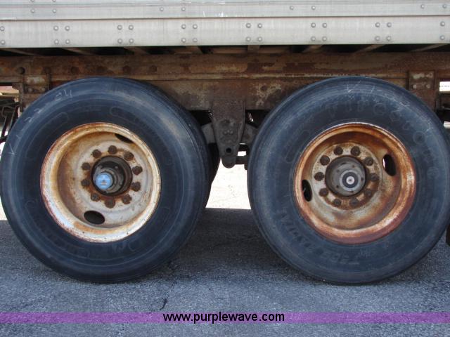 image for item A1486 1986 Trailmobile 45' semi trailer