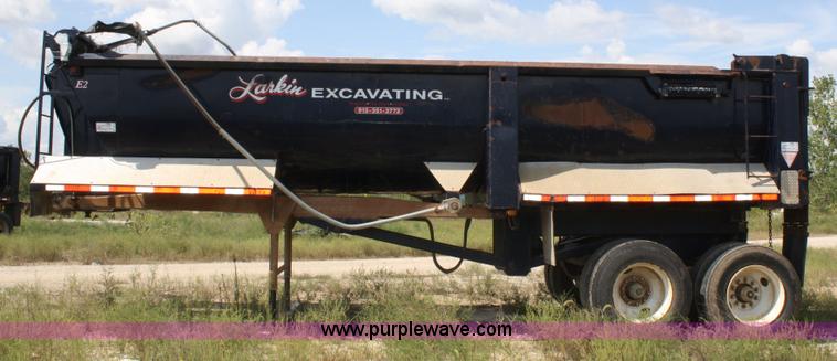 image for item A2316 1999 Western 26' end dump trailer
