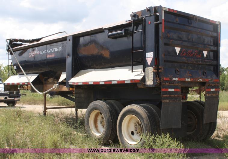 image for item A2316 1999 Western 26' end dump trailer