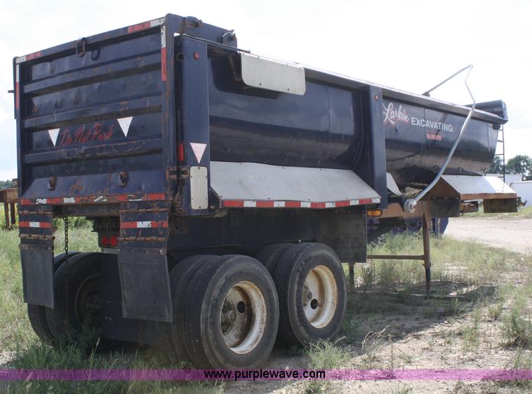 image for item A2316 1999 Western 26' end dump trailer