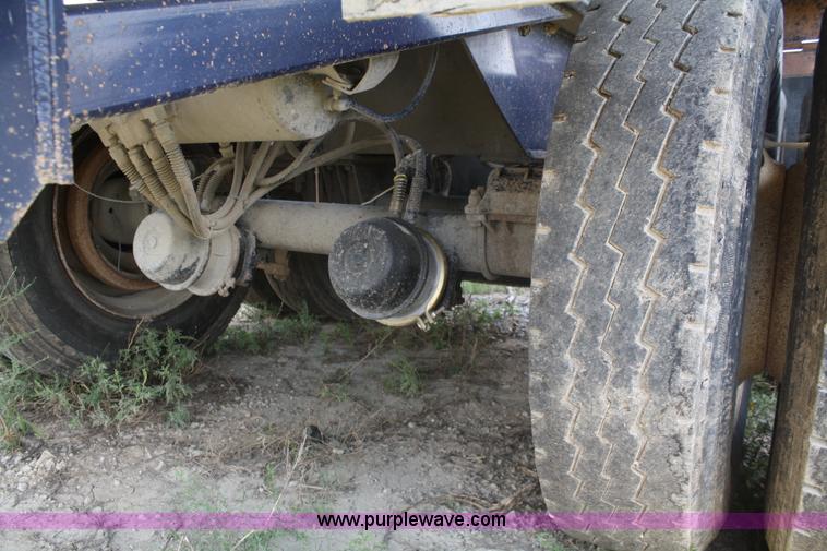 image for item A2316 1999 Western 26' end dump trailer