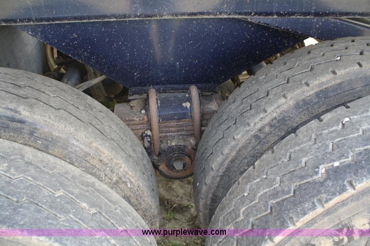 image for item A2316 1999 Western 26' end dump trailer