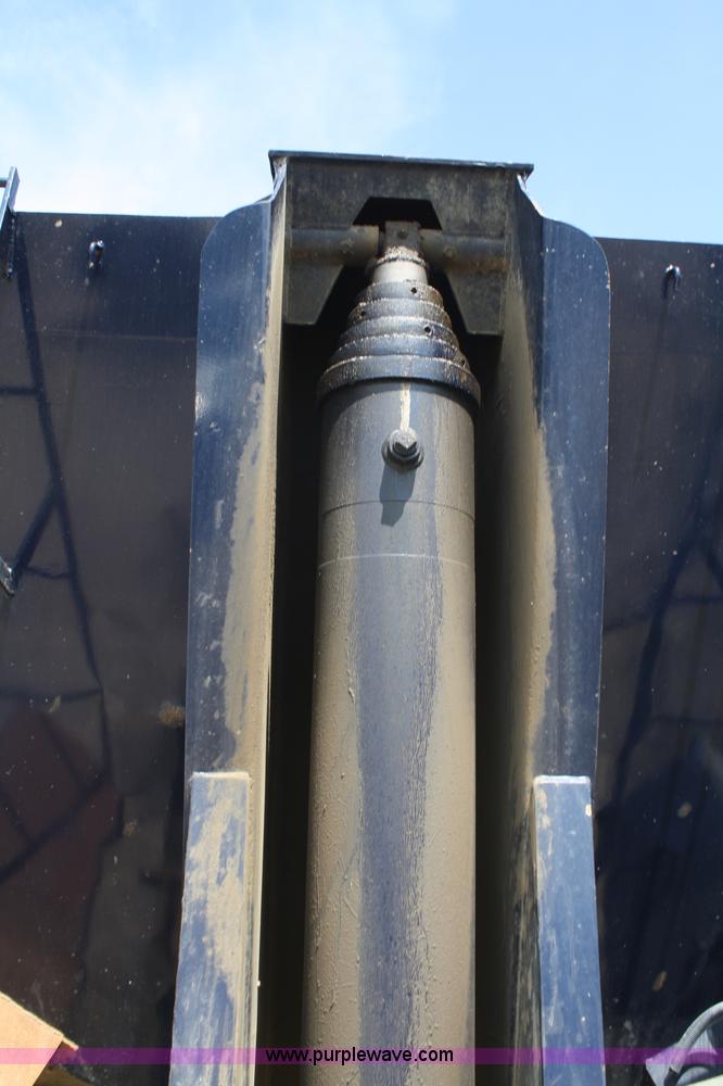 image for item A2316 1999 Western 26' end dump trailer