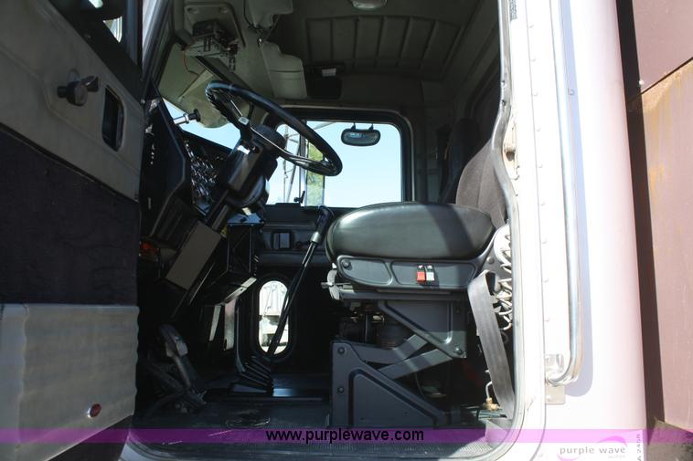 image for item A2458 2000 Peterbilt 378 dump truck