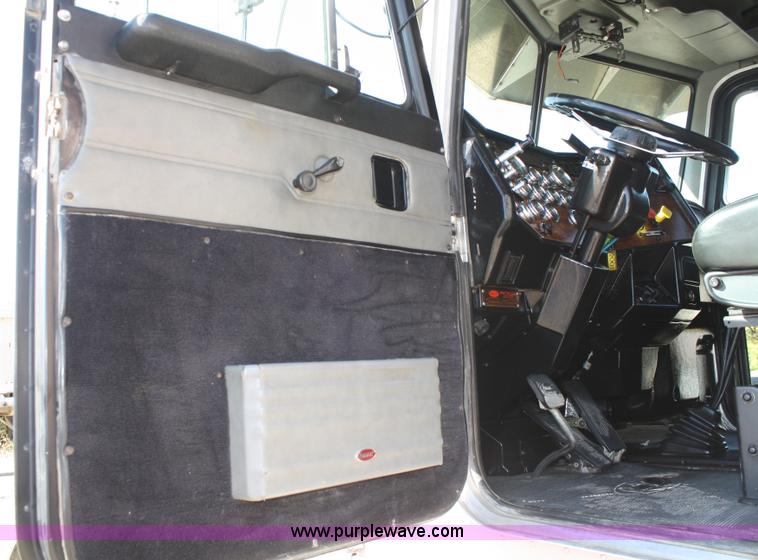 image for item A2458 2000 Peterbilt 378 dump truck