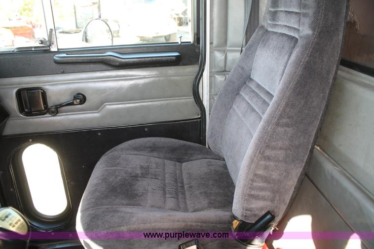 image for item A2458 2000 Peterbilt 378 dump truck