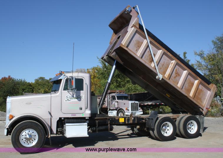 image for item A2458 2000 Peterbilt 378 dump truck